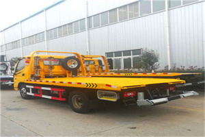 韩村河附近拖车救援搭电